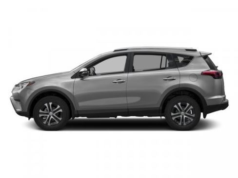 Used 2016 Toyota RAV4 LE image 3