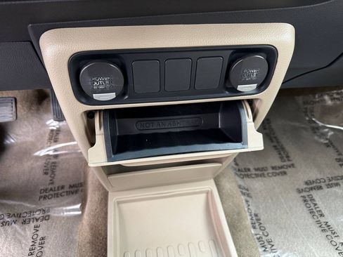 Used 2011 Honda Ridgeline RTS image 65