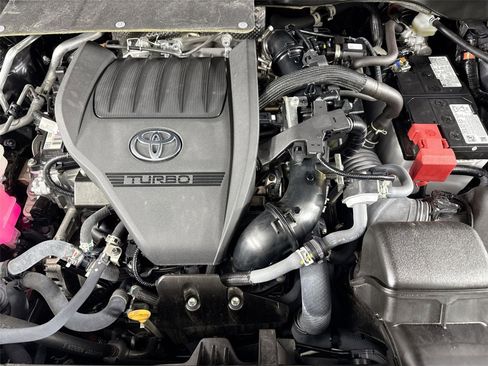 Certified 2023 Toyota Highlander XLE image 46