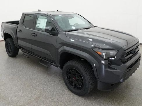 New 2026 Toyota Tacoma SR5 AWD/4WD image 12