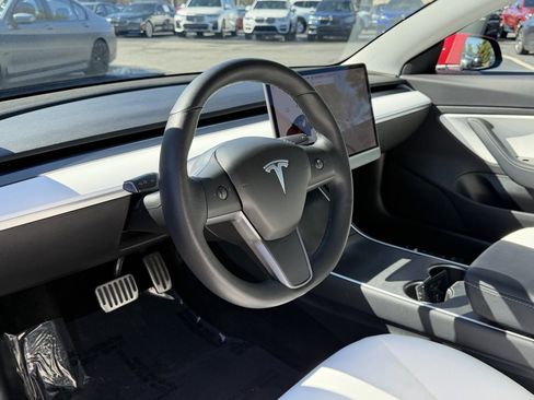 Used 2020 Tesla Model 3 Long Range image 10