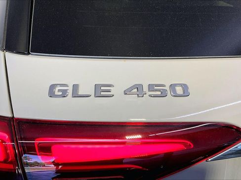 New 2026 Mercedes-Benz GLE 450 4MATIC image 6