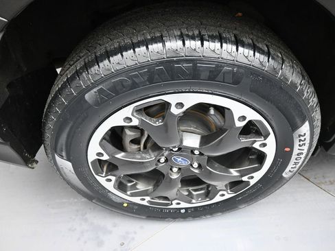 Used 2021 Subaru Crosstrek 2.0i Premium w/ Moonroof Package image 12