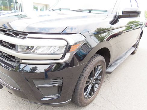 Used 2024 Ford Expedition Max XLT AWD/4WD image 8