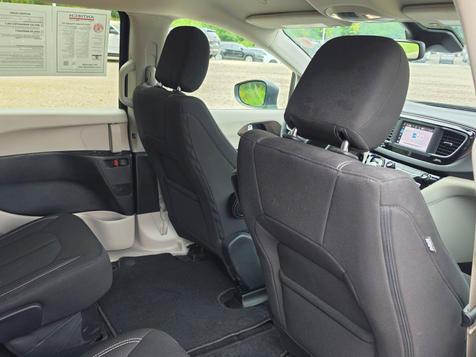 Used 2024 Chrysler Voyager LX FWD image 14
