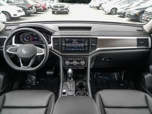 Certified 2022 Volkswagen Atlas SE AWD/4WD image 12