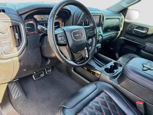 Used 2021 GMC Sierra 1500 SLT w/ SLT Premium Plus Package AWD/4WD image 9