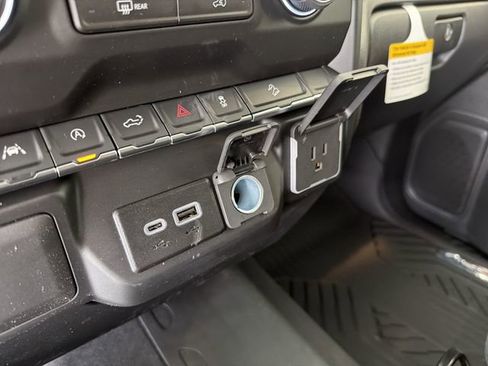 New 2026 Chevrolet Silverado 1500 Custom Trail Boss w/ LPO, Dark Essentials Package AWD/4WD image 26