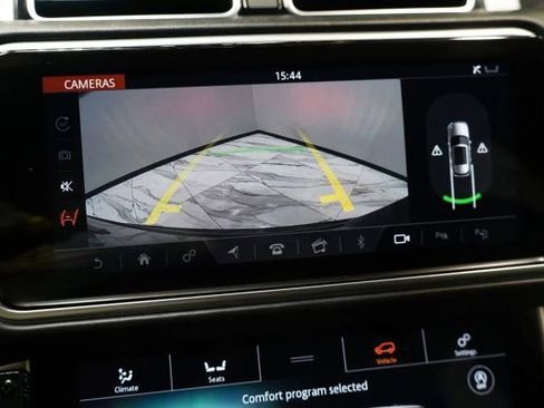 Used 2018 Land Rover Range Rover Supercharged AWD/4WD image 21