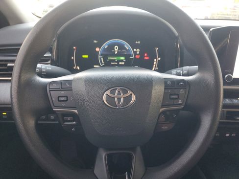 Certified 2025 Toyota Camry LE image 20