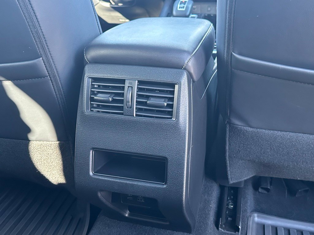 Used 2024 Mitsubishi Outlander SE Black Edition AWD/4WD image 20