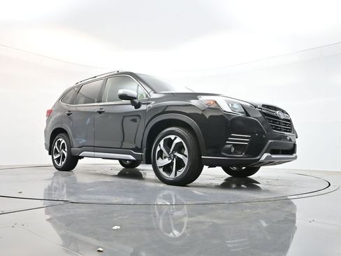 Used 2024 Subaru Forester Touring w/ POP Package 3 AWD/4WD image 31