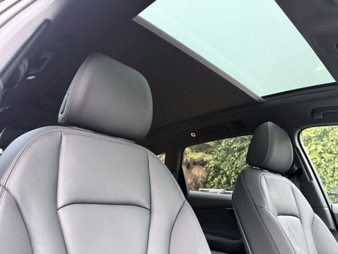 Used 2025 Audi Q7 3.0T Premium w/ Convenience Package image 17