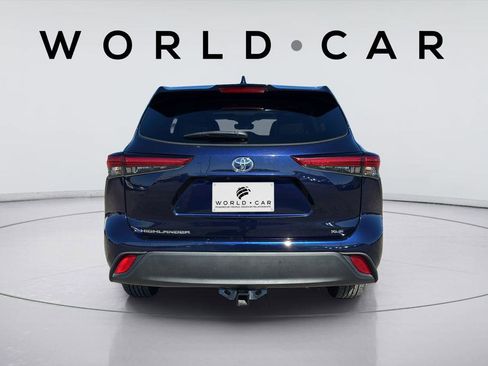 Used 2023 Toyota Highlander XLE image 14