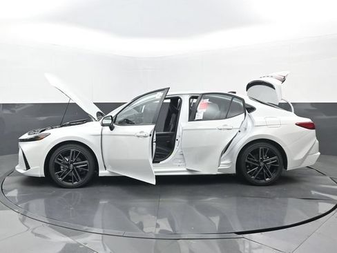 New 2026 Toyota Camry XSE FWD image 33