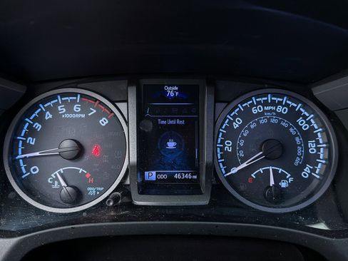 Used 2019 Toyota Tacoma TRD Off-Road image 4