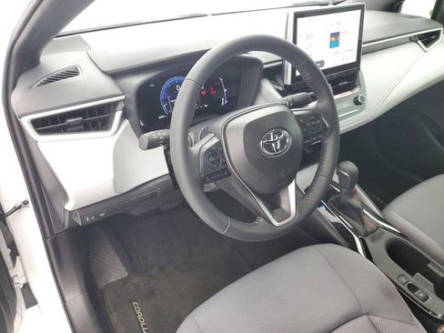 Used 2025 Toyota Corolla FX image 18