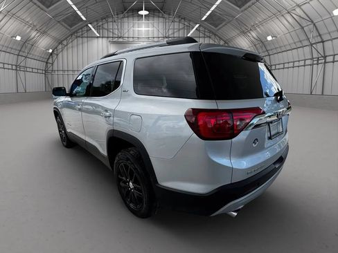 Used 2018 GMC Acadia SLT AWD/4WD image 4