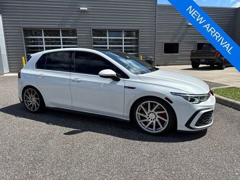 Used 2022 Volkswagen GTI SE FWD image 2