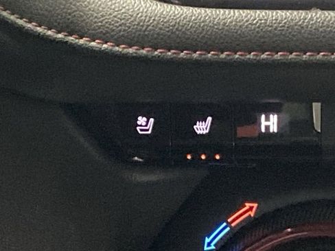 Used 2019 Chevrolet Blazer RS image 8