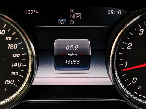 Used 2017 Mercedes-Benz E 300 image 19