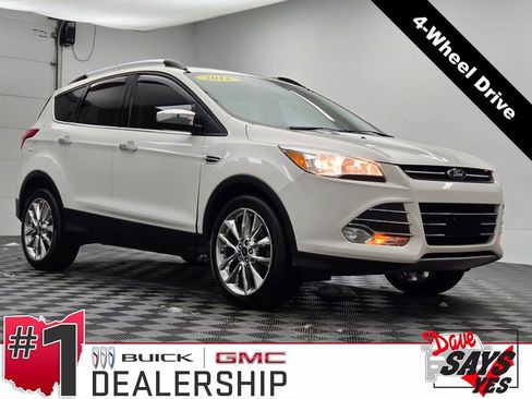 Used 2016 Ford Escape SE w/ SE Chrome Package image 1