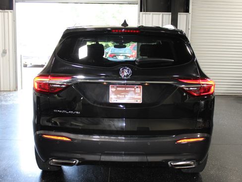 Used 2021 Buick Enclave Preferred FWD image 6