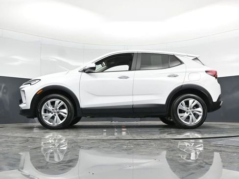 Used 2025 Buick Encore GX Preferred AWD/4WD image 54
