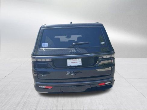 New 2026 Jeep Grand Wagoneer Summit AWD/4WD image 6