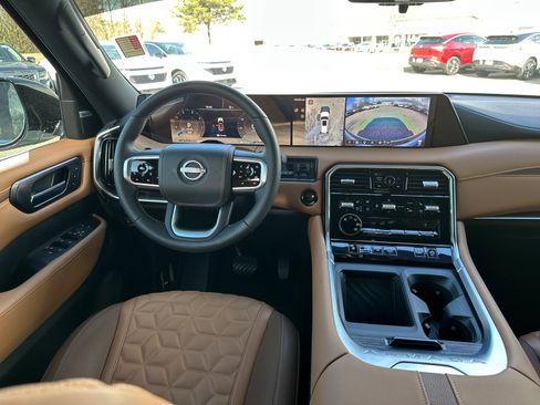 Certified 2026 Nissan Armada Platinum Reserve image 27