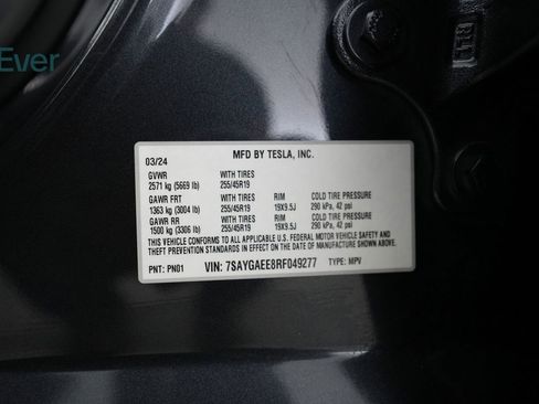 Used 2024 Tesla Model Y Long Range AWD/4WD image 28