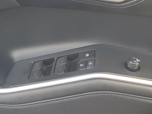 Certified 2024 Toyota Highlander LE image 27