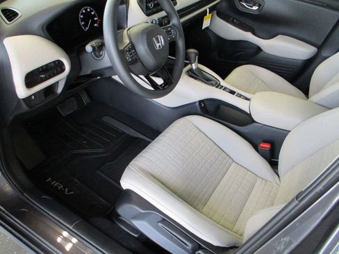 New 2026 Honda HR-V LX image 24