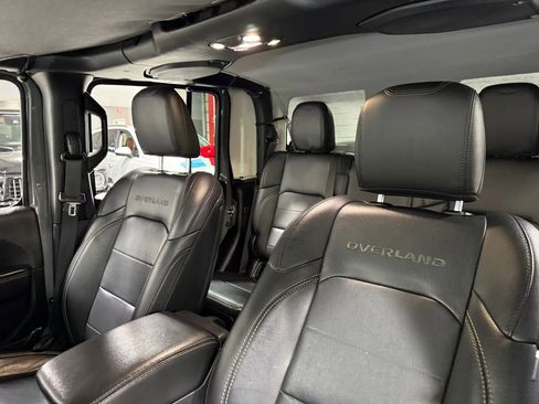 Used 2021 Jeep Gladiator Overland w/ Popular Equipment Package image 15