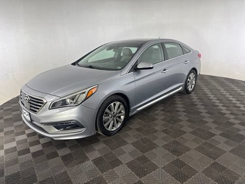 Used 2016 Hyundai Sonata Limited w/ Option Group 05 FWD image 5