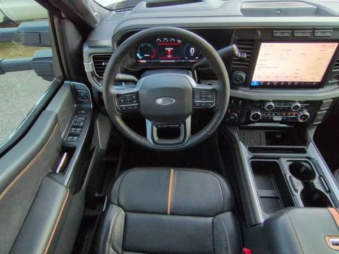 Used 2024 Ford F250 Platinum AWD/4WD image 16