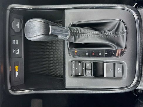 Certified 2025 Honda CR-V EX image 16