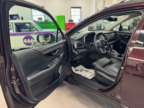Used 2023 Subaru Outback Touring XT AWD/4WD image 12