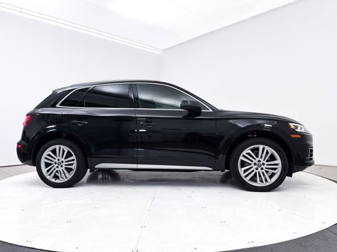 Used 2019 Audi Q5 2.0T Premium Plus w/ Premium Plus Package AWD/4WD image 38