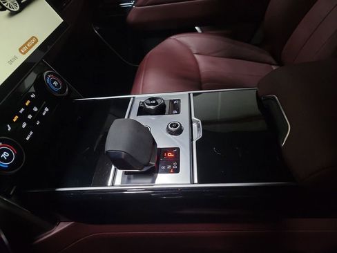 Used 2023 Land Rover Range Rover SE AWD/4WD image 20