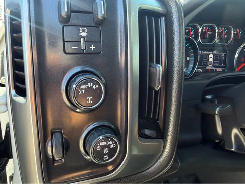 Used 2017 Chevrolet Silverado 1500 LTZ w/ Texas Edition AWD/4WD image 32