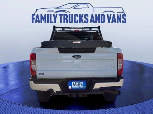 Used 2022 Ford F250 XL w/ Power Equipment Group image 4