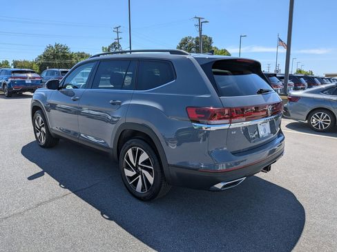New 2026 Volkswagen Atlas SE FWD image 5