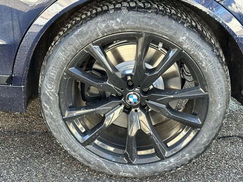 New 2026 BMW X7 M60i image 7