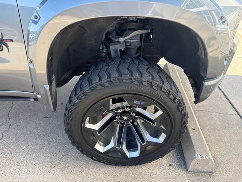 Used 2020 Chevrolet Silverado 1500 RST AWD/4WD image 5
