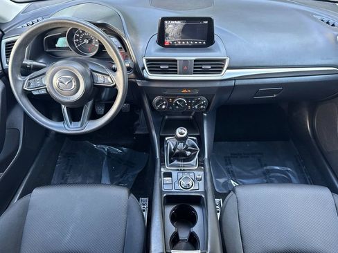 Used 2018 MAZDA MAZDA3 Sport FWD image 12