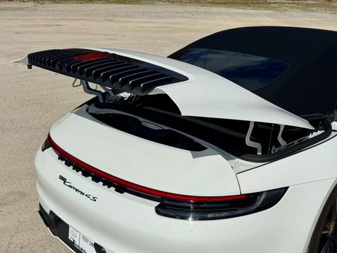Used 2020 Porsche 911 Carrera 4S image 78