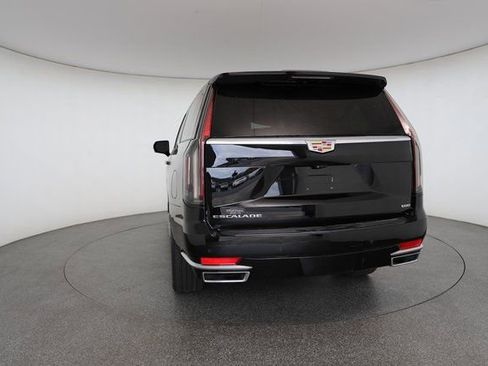 Used 2022 Cadillac Escalade ESV Premium Luxury image 13