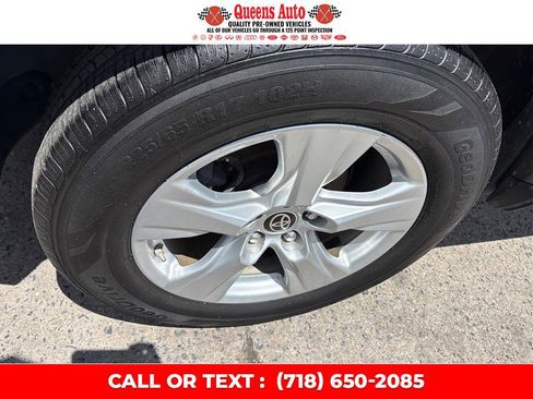 Used 2019 Toyota RAV4 XLE FWD image 29