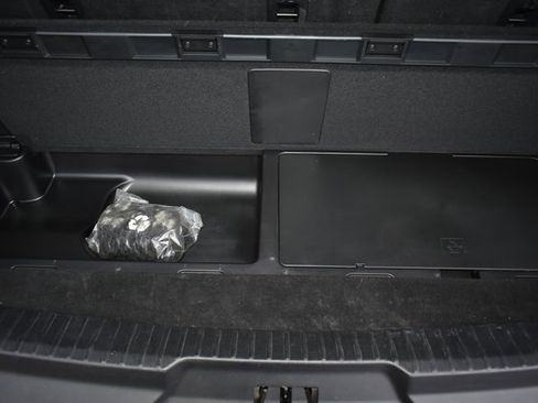 Used 2021 Ford Expedition Limited image 50